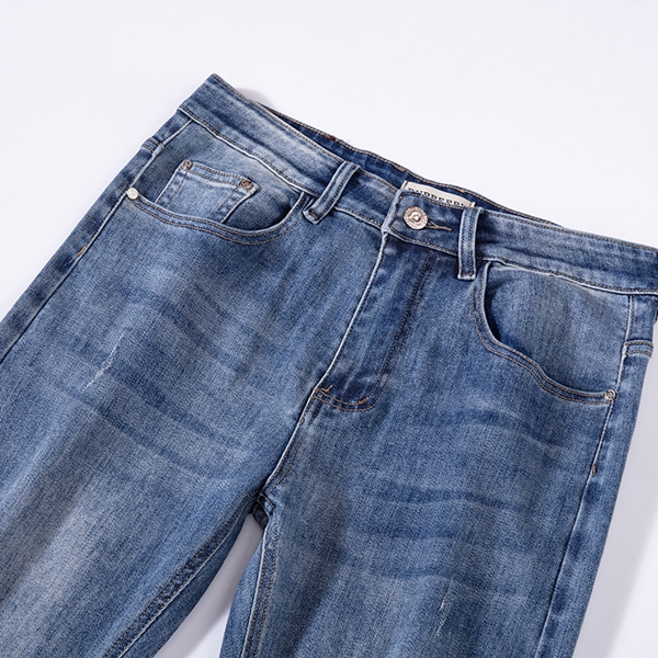 ブランドジーンズ側面デザイン